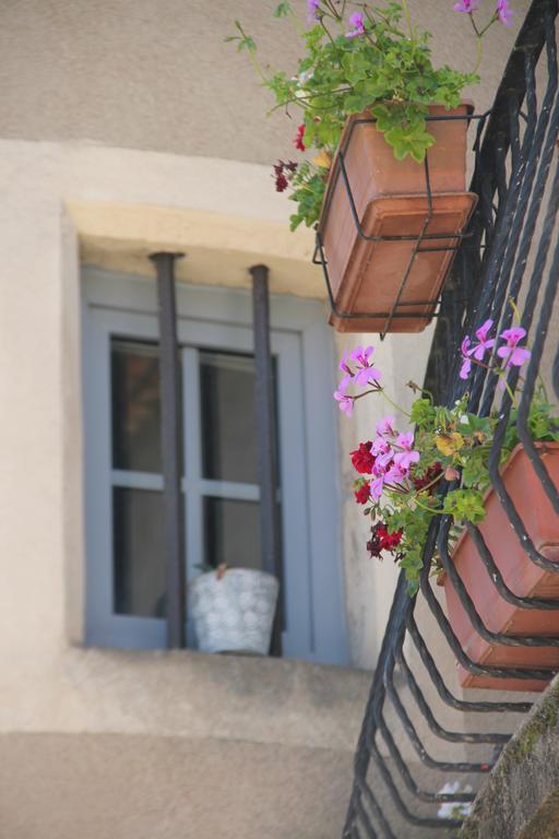 Chateau Besson Desertines  Exterior foto