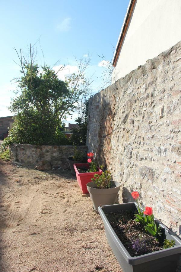 Chateau Besson Desertines  Exterior foto